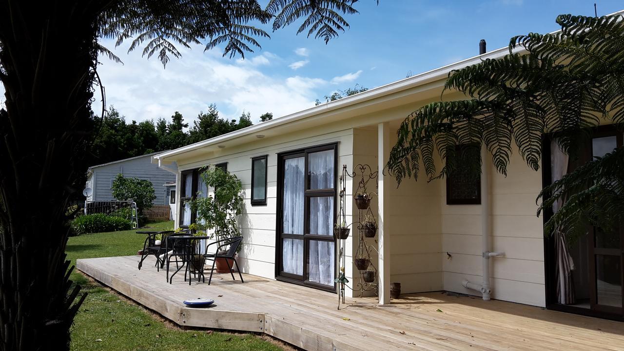 Vinegar Hill Bed and Breakfast Kauri Esterno foto